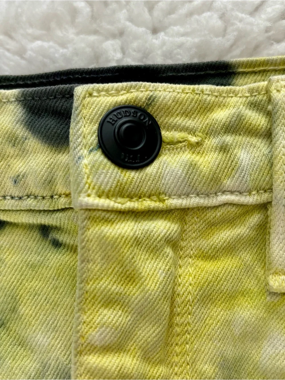 Hudson Jeans Yellow and Black Tie-Dye Mini Skirt size 28